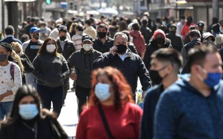 Alarma en Tenerife por las aglomeraciones en los centros comerciales